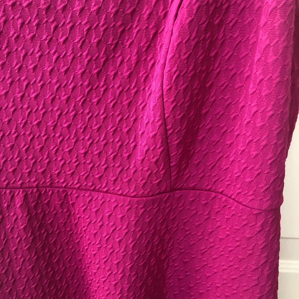 Torrid Fit & Flare Dress Size 1 w/Lined Bodice & Wide Scoop Back - Picture 6 of 9